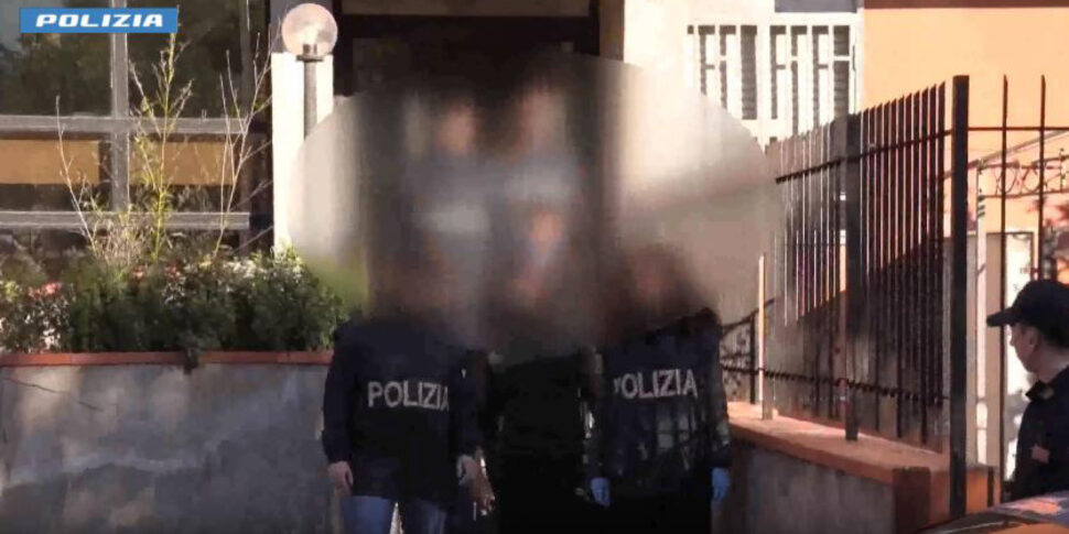 La molotov contro la sede palermitana dell’azienda Leonardo: l’indipendentista resta in cella