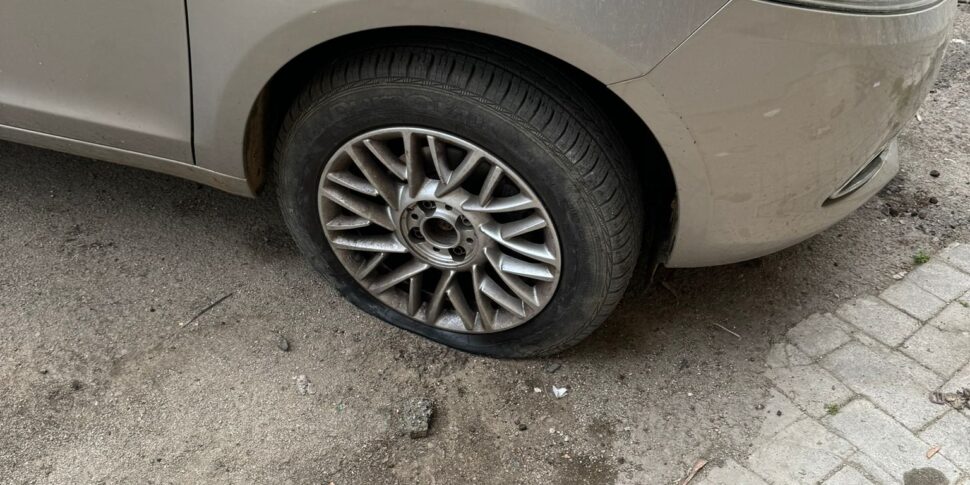 Palermo, nelle strade del quartiere Libertà auto danneggiate nel fine settimana dai vandali