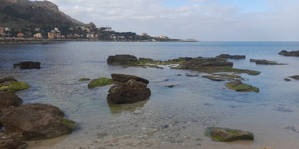 Palermo, il mare di Sferracavallo torna balneabile