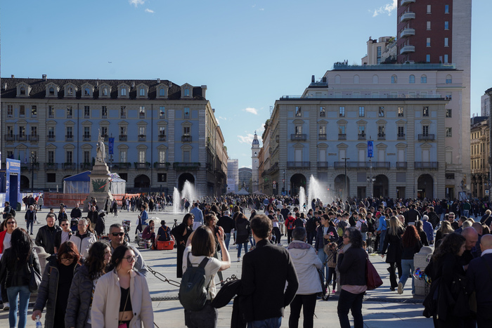 ++ Confcommercio alza le stime sul Pil, primo trimestre a +0,3%