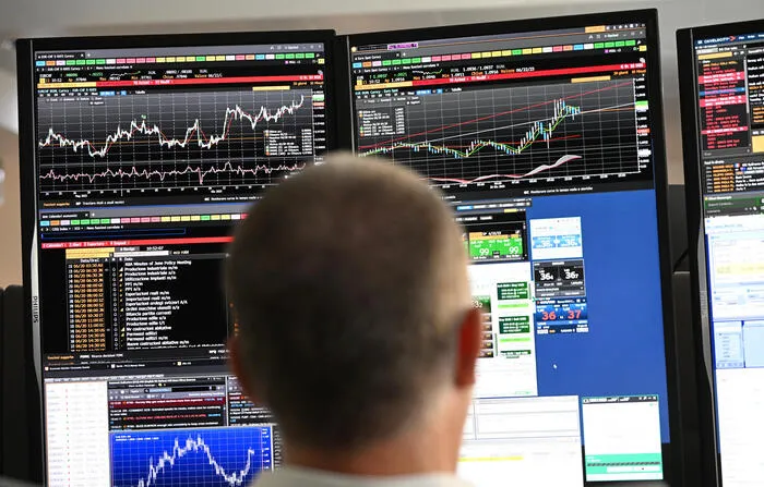Borsa: Europa cauta in vista di Wall Street, giù il petrolio