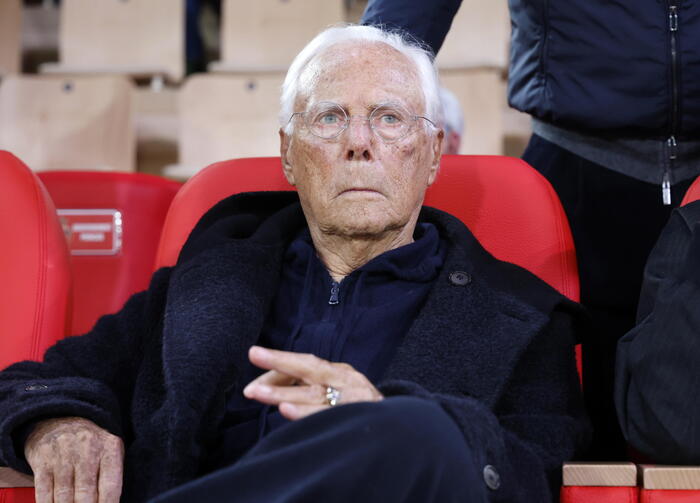 Giorgio Armani, 'meglio indipendenti ma non escludo nulla'