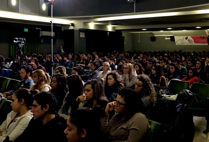 Per uno studente su due la mafia più forte dello Stato