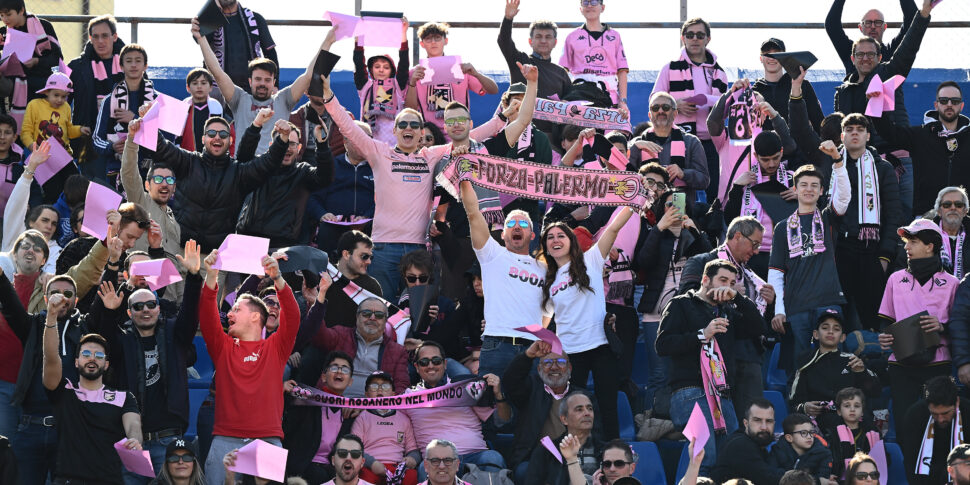 Saranno 612 i tifosi del Palermo a Cosenza: ecco dove vedere la gara in tv, su Gds.it news e foto in tempo reale