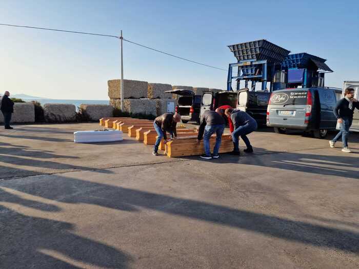 Migranti morti in naufragi, a Porto Empedocle 11 bare