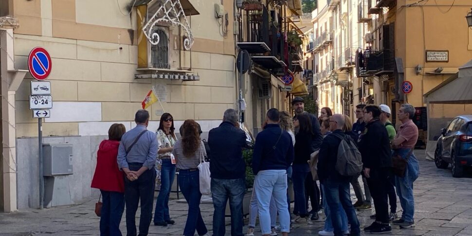 Non più solo movida, a Palermo l'Olivella invasa dai turisti anche di giorno