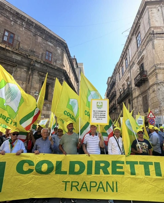 Coldiretti, oltre 20mila in piazza a Palermo per crisi da siccità