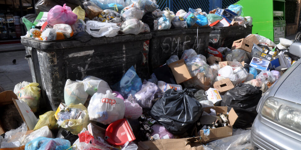 Palermo, la Tari aumenta tra i rifiuti e gli evasori
