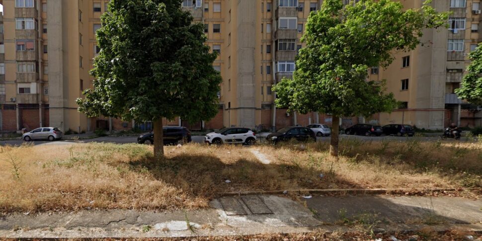 Palermo, nove colpi di pistola contro un edificio allo Zen