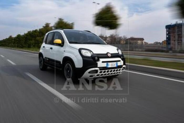 Stellantis promuove con sue offerte auto prodotte in Italia