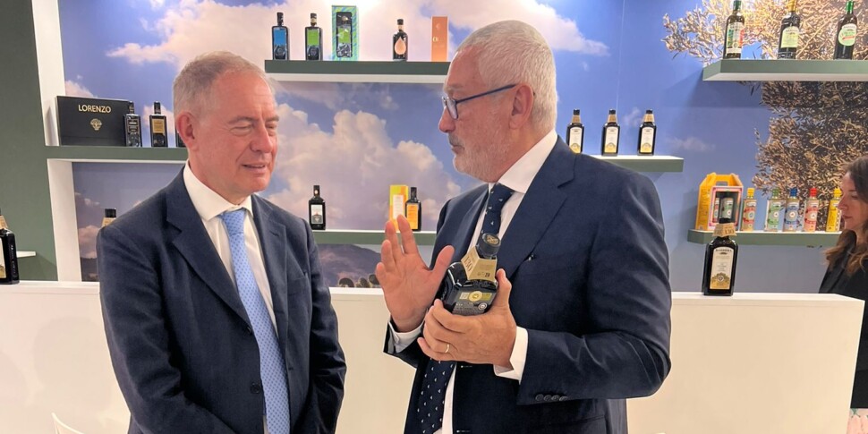 Barbera lancia alla fiera Cibus la bottiglia d’olio extravergine Igp