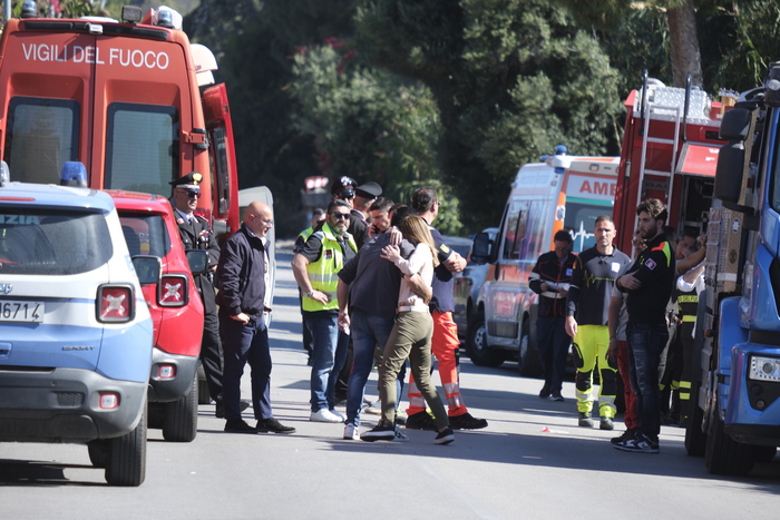 Casteldaccia, fuori pericolo l'operaio sopravvissuto