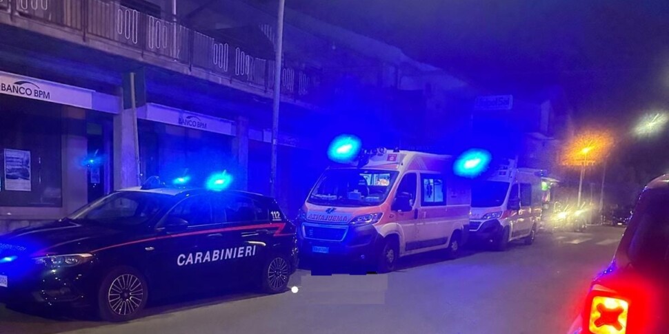 Incendio in un condominio a San Giovanni la Punta, residenti evacuati