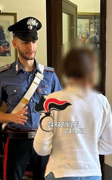 Violenze a moglie e figli per 29 anni, arrestato nel Catanese