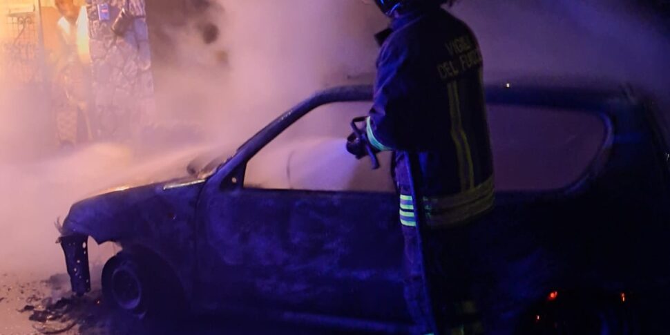 Ancora fiamme e paura a Lipari, quattro ore da incubo VIDEO