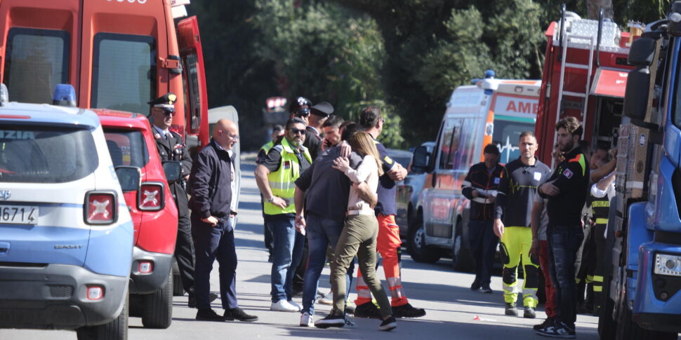 Strage di Casteldaccia, indagato il titolare della Quadrifoglio: l'accusa è omicidio colposo plurimo