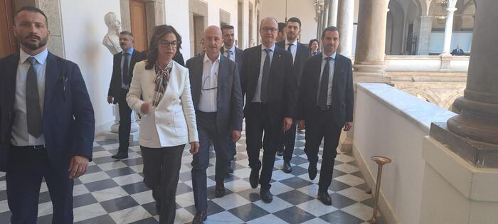 Ministro Valditara in visita a Palazzo dei Normanni