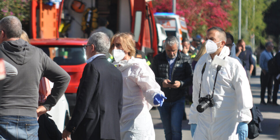 Casteldaccia, gli operai morti erano scesi nella vasca per liberare la sonda di spurgo bloccata