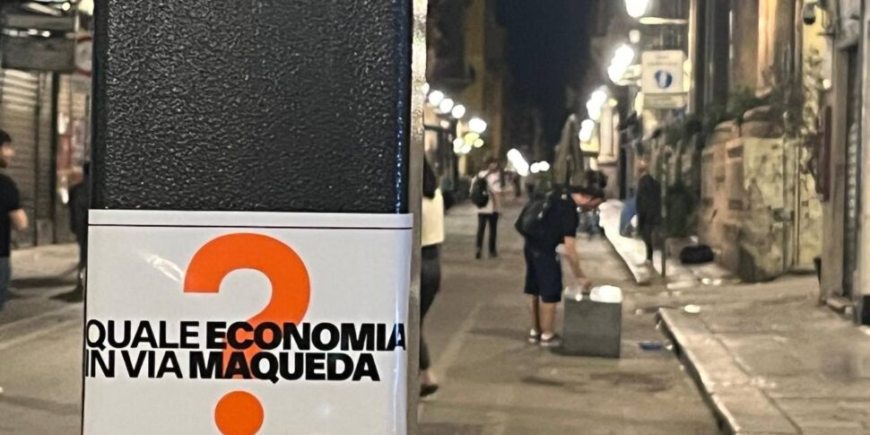 Palermo, gli adesivi di Addiopizzo tornano per le strade della città con un nuovo messaggio