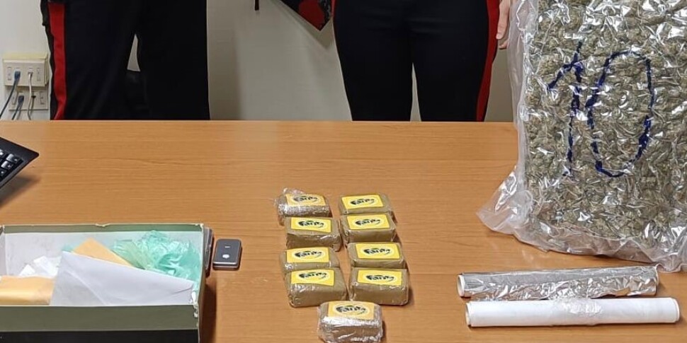 Incensurato trovato con due chili di droga, arrestato a Floridia