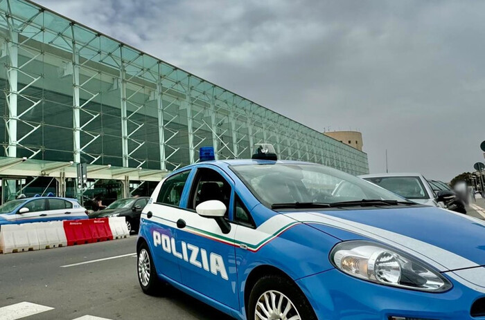 Forza gate aeroporto Catania e ferisce dipendenti, arrestato