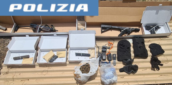 Polizia sequestra armi, munizioni e droga a Catania