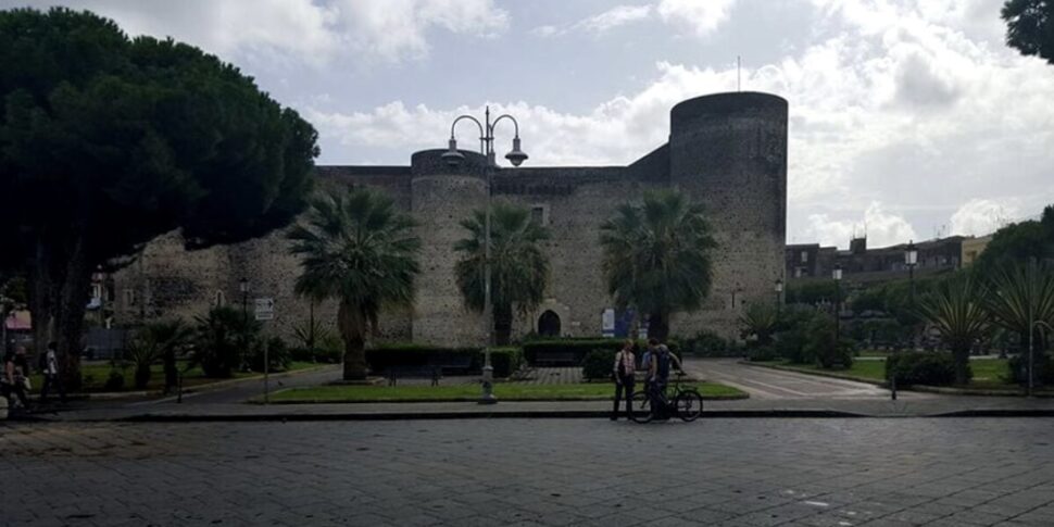 Catania, parte la pedonalizzazione in piazza Federico II di Svevia