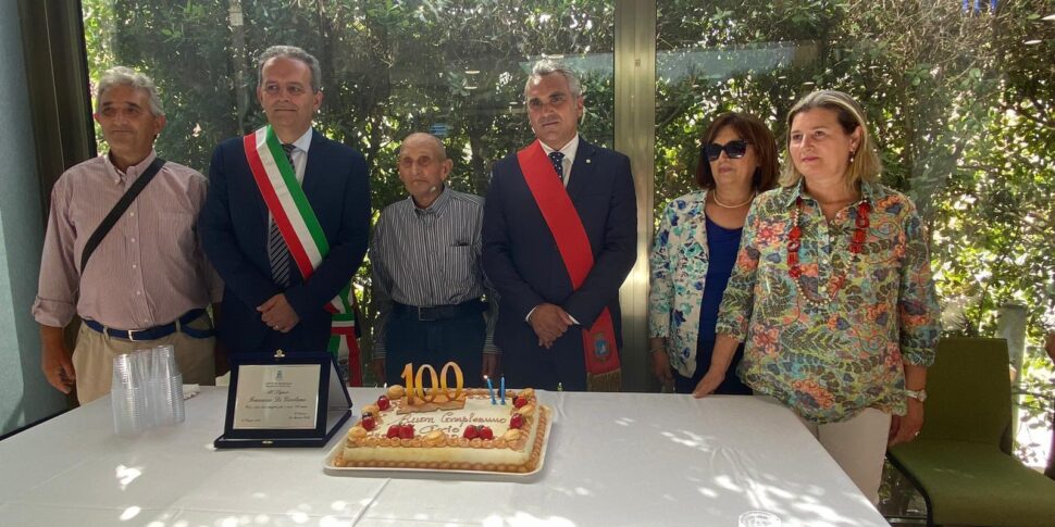 Marsala festeggia i 100 anni di zio Ciccio, custode dei segreti del mare