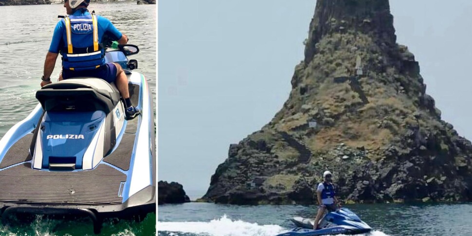 Le volanti del mare: a Catania la polizia controlla la fascia costiera con le moto d'acqua