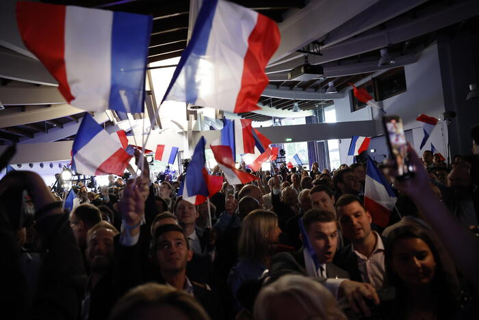 Bond europei in tensione, Francia ai massimi da novembre