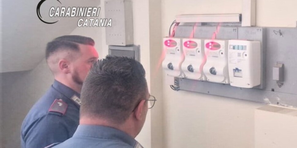 Furti di energia elettrica a Randazzo, Maletto e Maniace: fra i 55 denunciati c'era chi si affidava ai santi