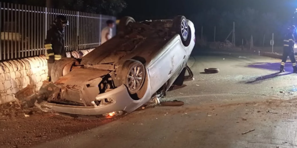 Scontro tra auto e moto a Vittoria: un uomo finisce in prognosi riservata