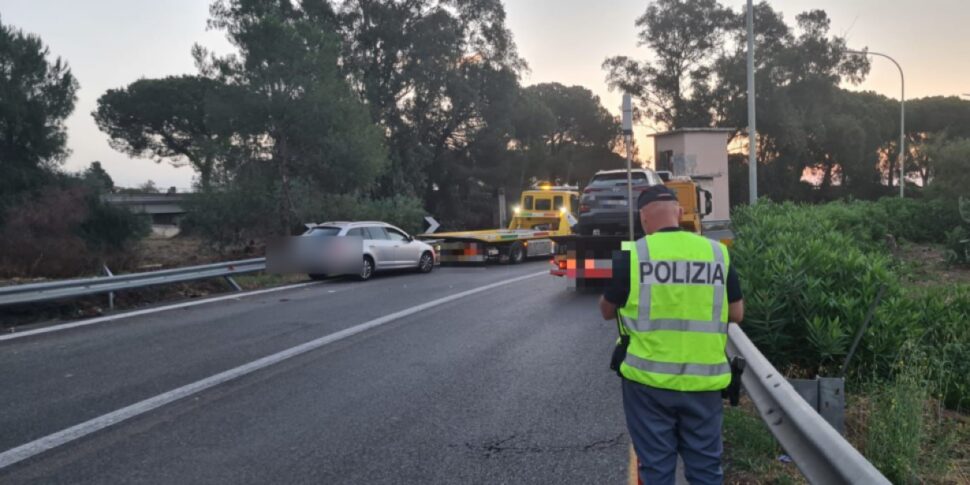 Scontro tra due auto nella notte sulla Messina-Catania, muore a 46 anni allo svincolo di Acireale