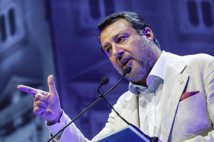 Salvini, lunedì in Cdm dl su sicurezza strade e ferrovie