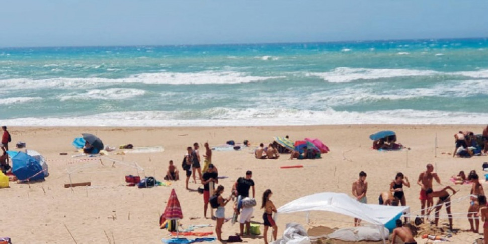 Mare agitato a San Leone, annega un 57enne di Porto Empedocle