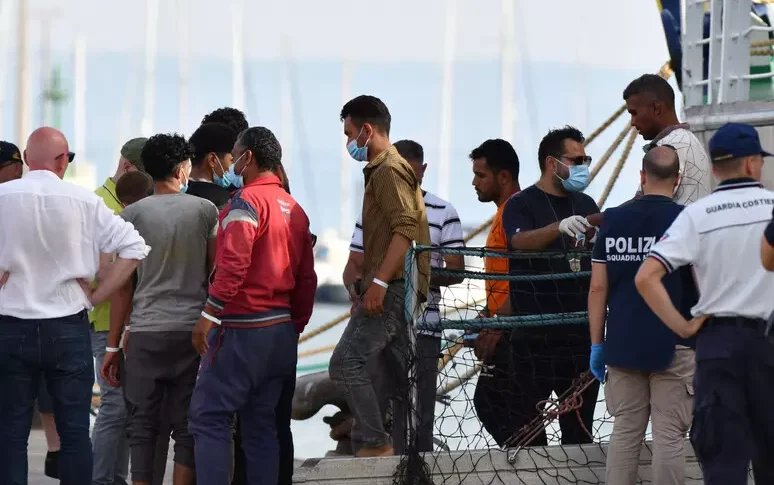 Morte durante la traversata, fermati due scafisti ad Agrigento