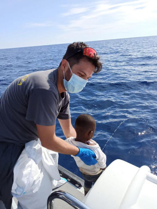 Il bambino venuto dal deserto ha trovato casa