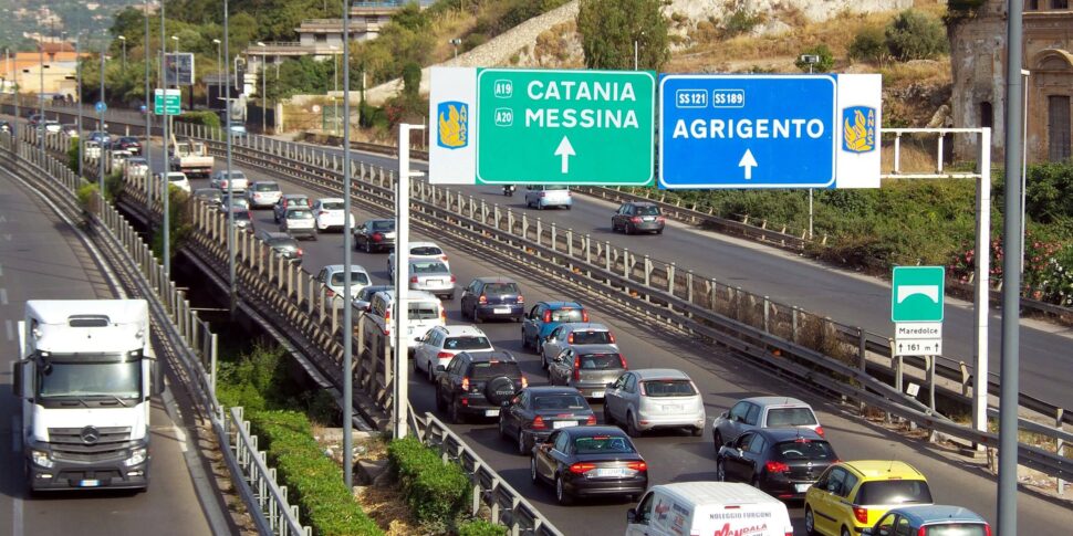 Incidente in autostrada all'altezza di Villabate, code di 5 chilometri in direzione Palermo