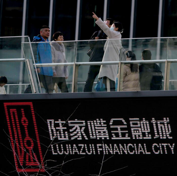 Borsa: Shanghai apre a -0,11%, Shenzhen a -0,35%