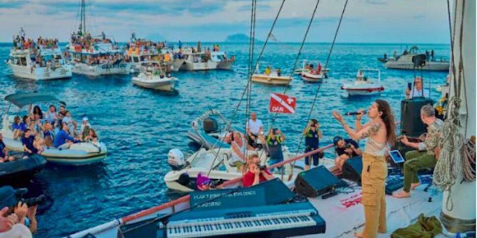 Eolie Music Fest, domani l’esibizione di Elisa e Diodato a Panarea