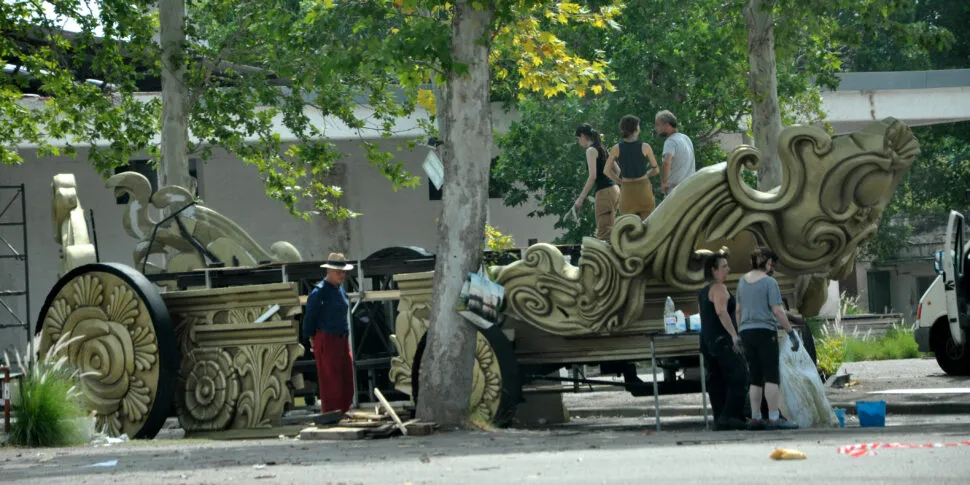 Il Festino di Palermo, la statua di Rosalia dentro un giglio: in anteprima il carro trionfale