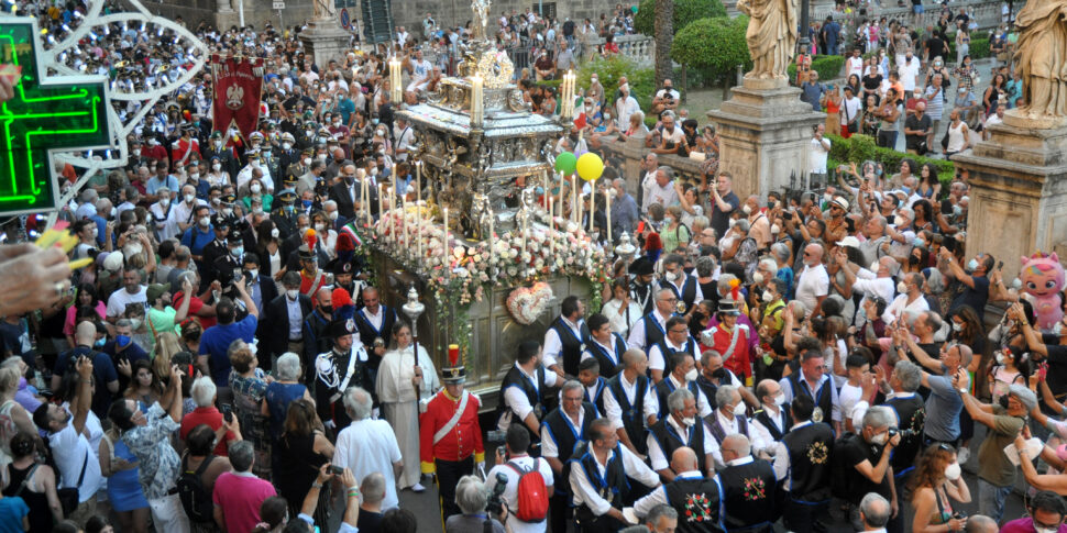 Palermo, strade chiuse e limitazioni al traffico per il Festino di Santa Rosalia