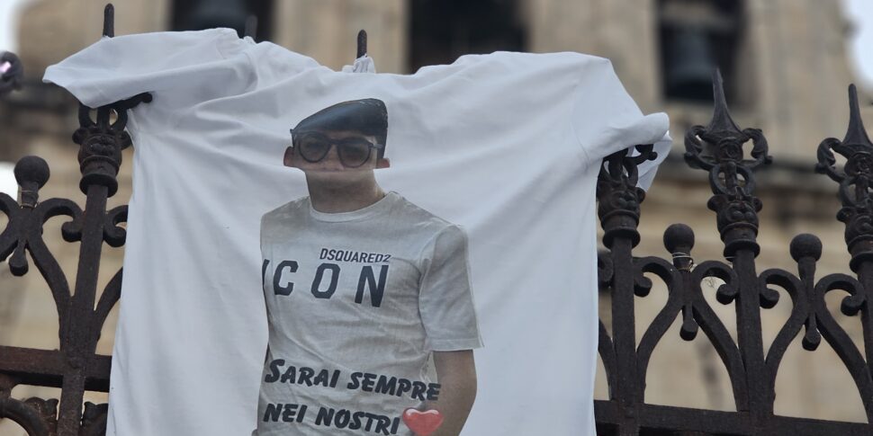 A Lentini lutto cittadino per i funerali di Salvuccio, il sedicenne morto in un incidente stradale