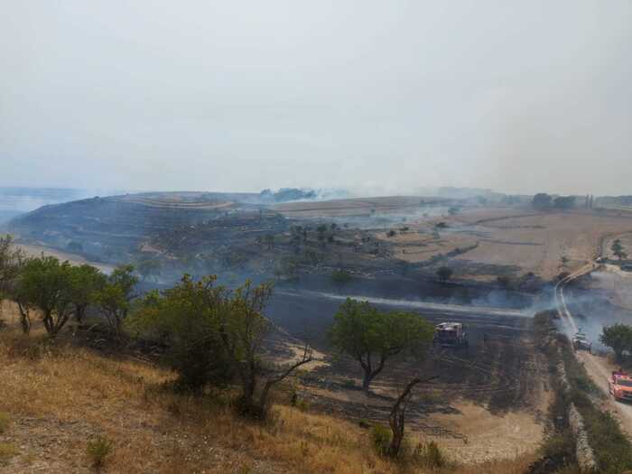 Incendi: vasto rogo nel Ragusano