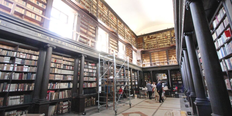 Palermo, furto nella biblioteca Leonardo Sciascia di Casa Professa: mostra sospesa