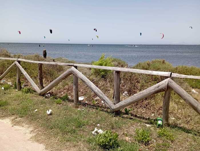 Ambiente: kite-surf nella riserva dello Stagnone, è polemica