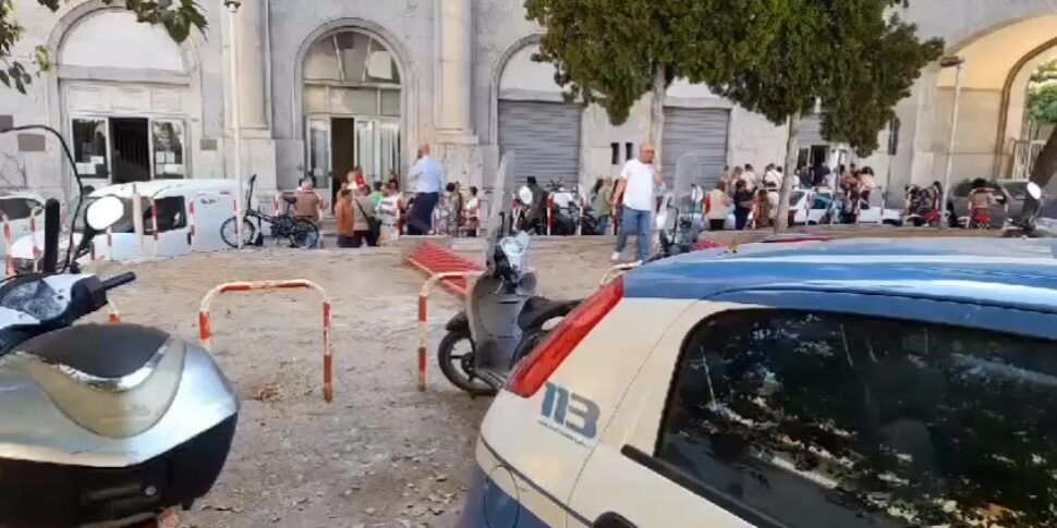 Palermo, nuovo raid negli uffici comunali di piazza Giulio Cesare