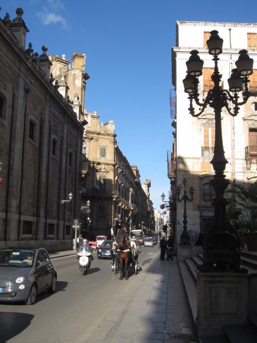 Palermo, verso stop licenze commerciali in centro storico