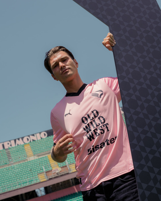 Calcio: tifosi Palermo in coda a New York per nuova maglia