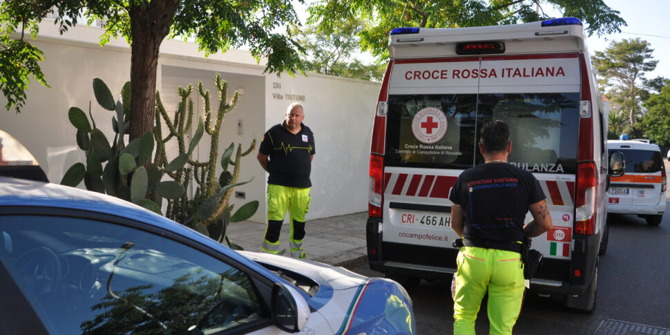 «Sarai sempre nei nostri cuori»: il saluto dei genitori al piccolo Enrico, morto in piscina a Palermo